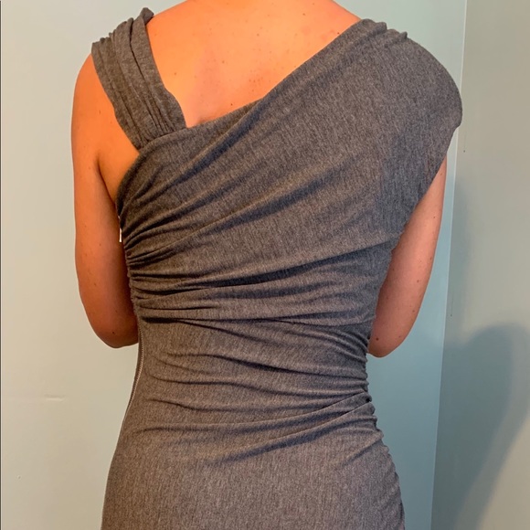 Laundry by Shelli Segal - Picture 3 of 3